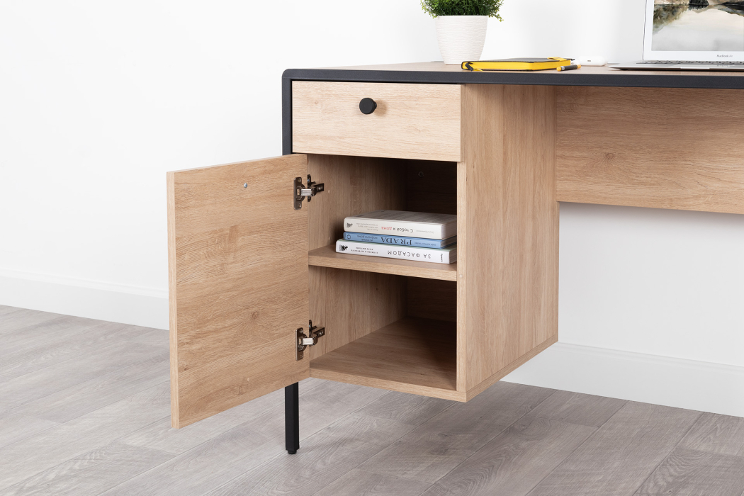 Прямые, Стол письменный Брюс 12.157